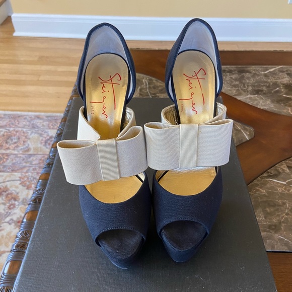 Walter Steiger Shoes - Walter Steiger Peep Toe Pumps